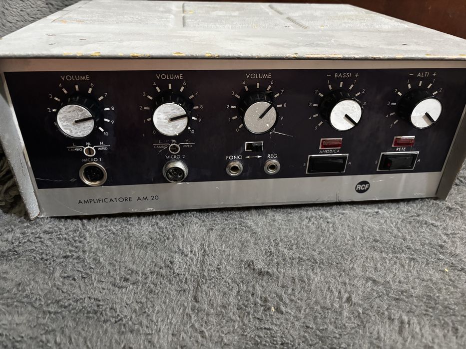 Statie amplificator pe lampi, tuburi electronice RCF A20, 30W, class A