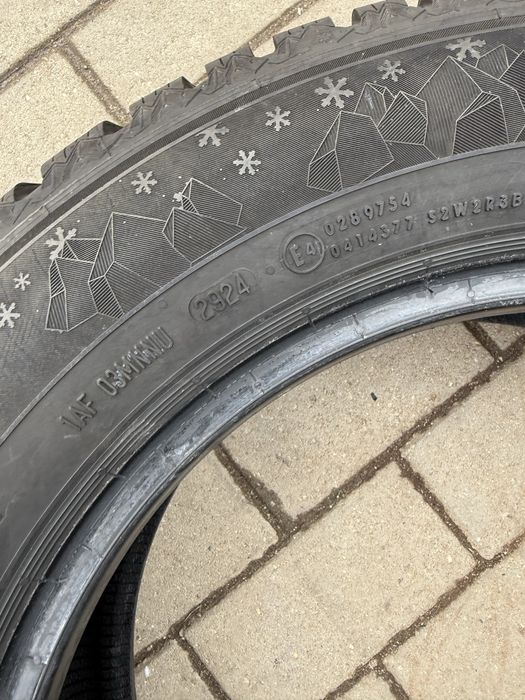 Anvelope 215 60 16 semperit iarna 2023