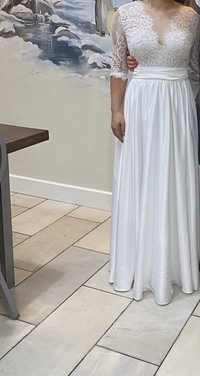 Коасивое свадебное или вечернее платье