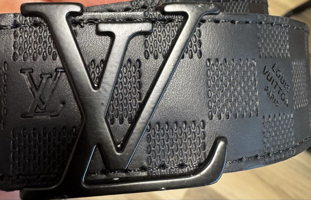 Мъжки кожен колан Louis Vuitton