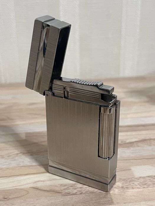 Зажигалка S.T.Dupont Paris