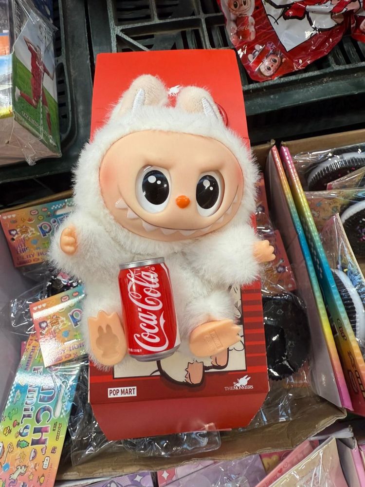 Labubu coca cola