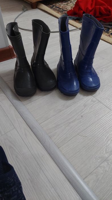 Продам Резиновые сапоги