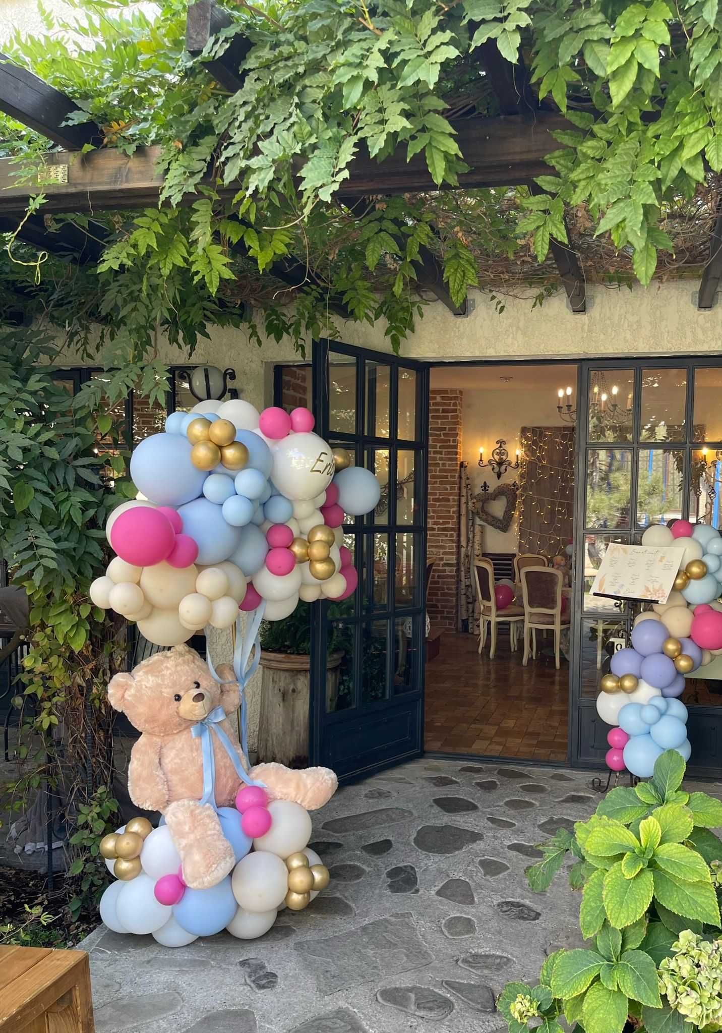 PhotoCorner, Arcada cu Baloane Rose Gold, Personalizata Flori Urs Nume