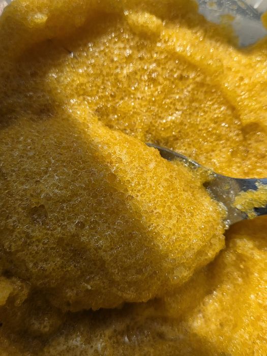 Vând icre știucă calitate superioară termen valabilitate martie 2027 .