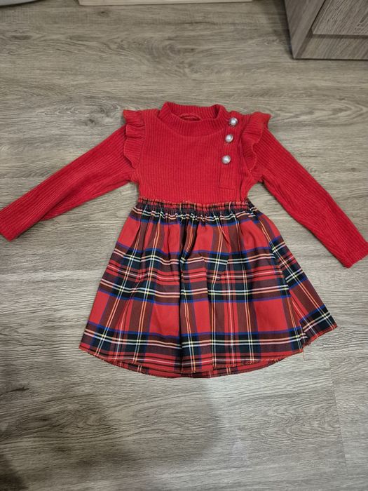 Детска рокля   без забележки  размер 104-110  110