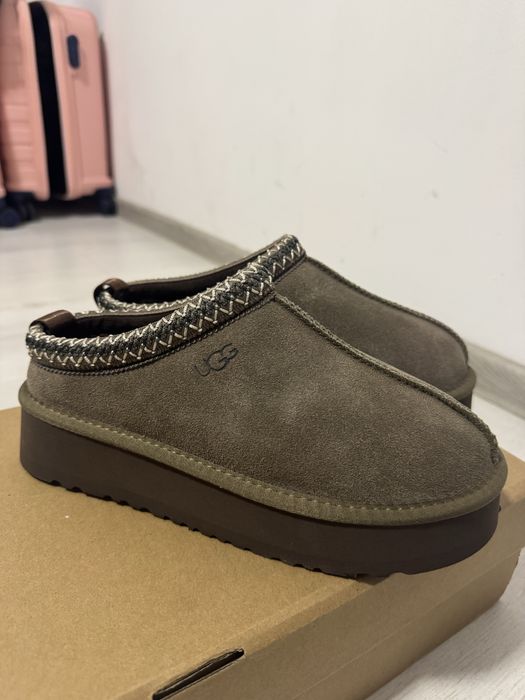 Cizme UGG Tazz 2