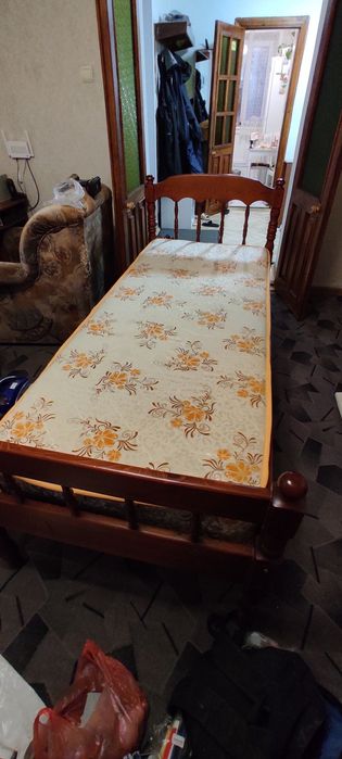 Кровать односпальная