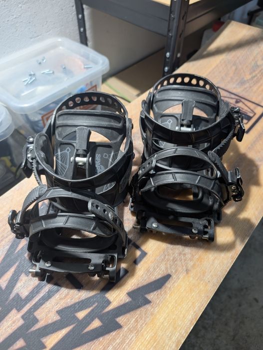 Vând legături pentru splitboard Spark R&D