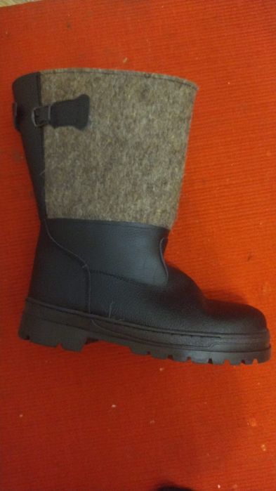 Продам зимние сапоги