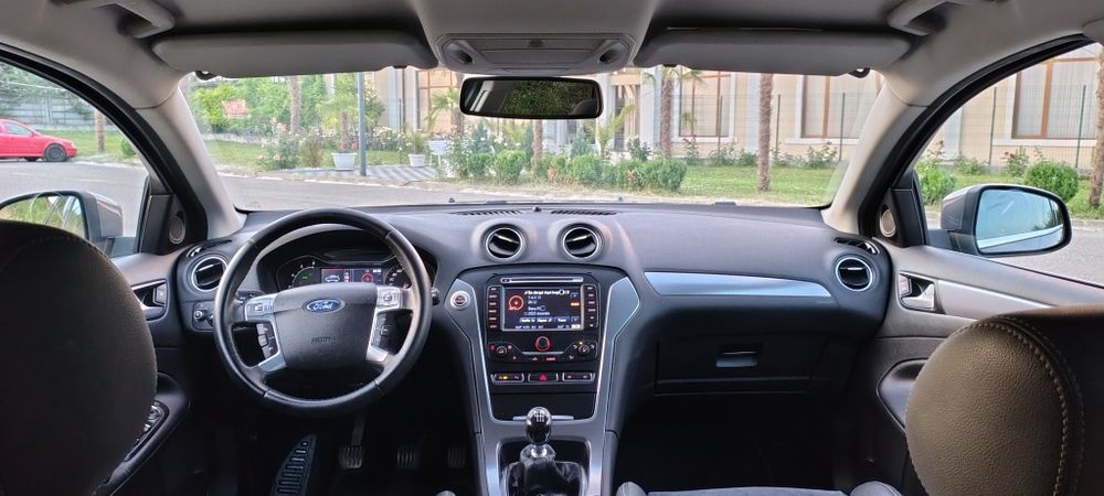 Ford Mondeo titanium