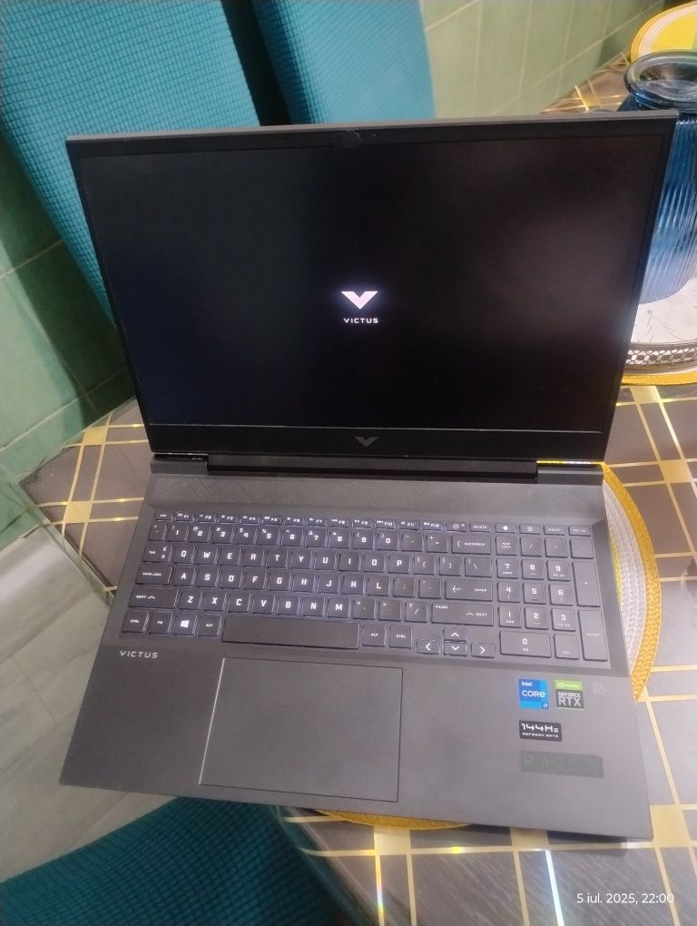 Laptop gaming HP Victus i7 RTX 3060