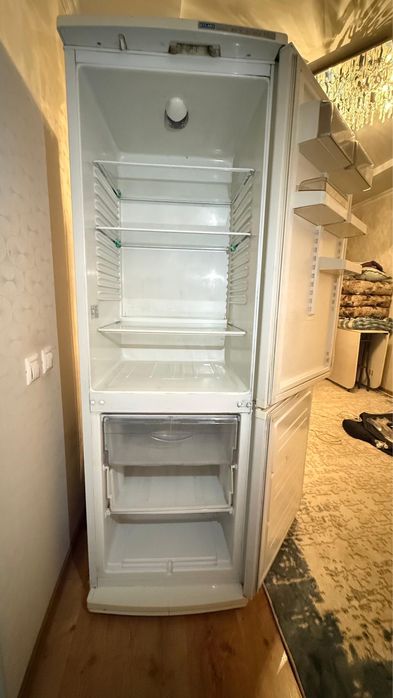 Холодильник полностью рабочий