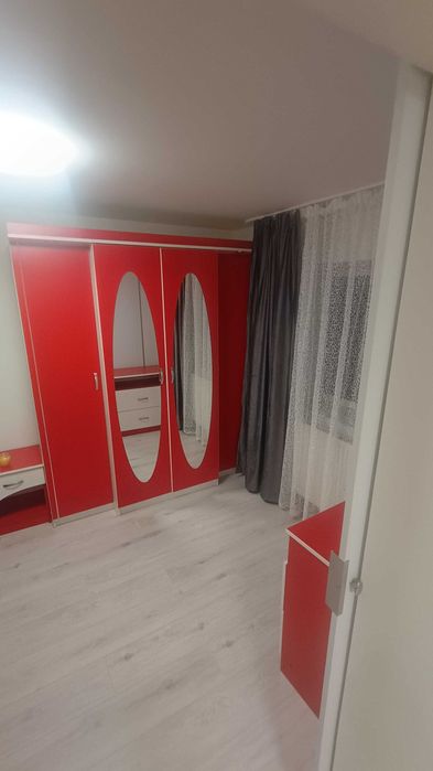 Casă la curte de inchiriat