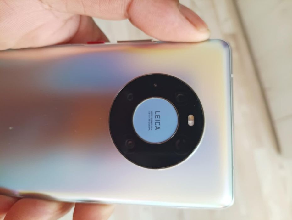 Huawei mate 40 pro Перфектен