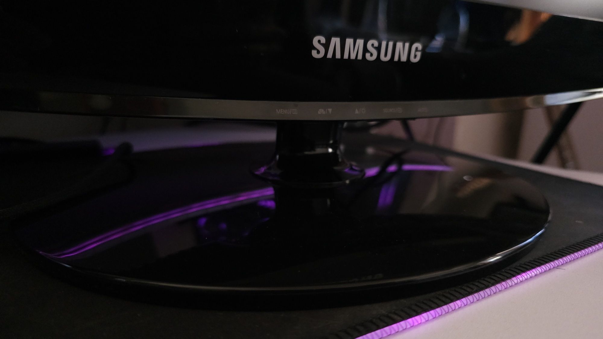 Монитор Samsung - 75hz