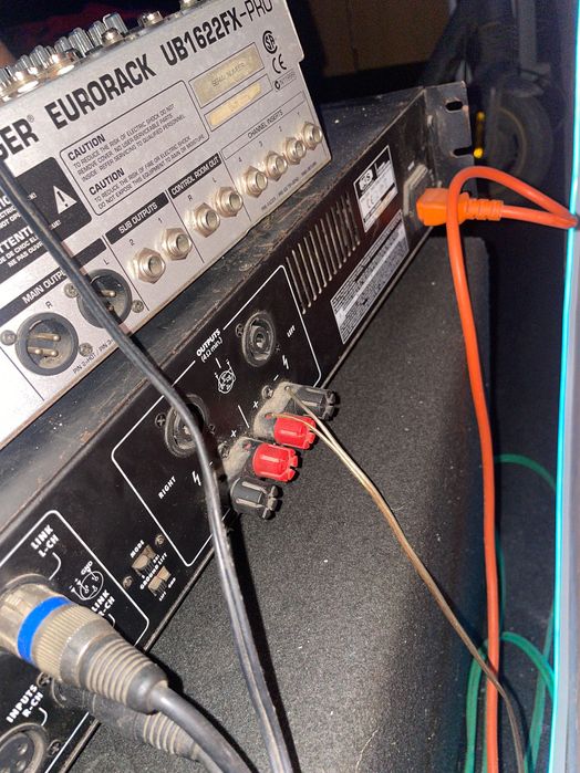 Sistem audio profesional + boxă cadou