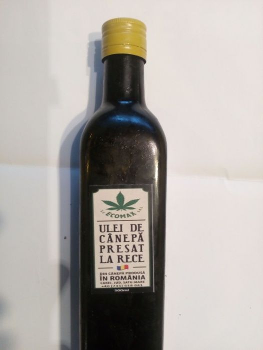 Ulei de cânepă presat la rece