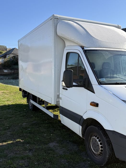 Volkswagen Crafter Box cu lift
