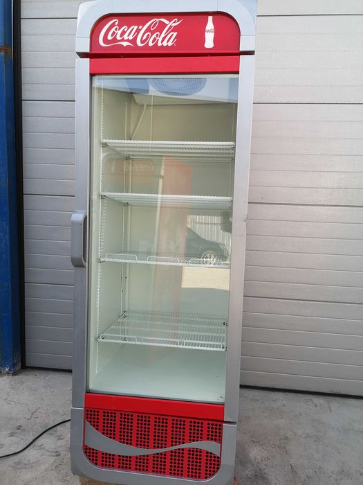 Хладилна витрина