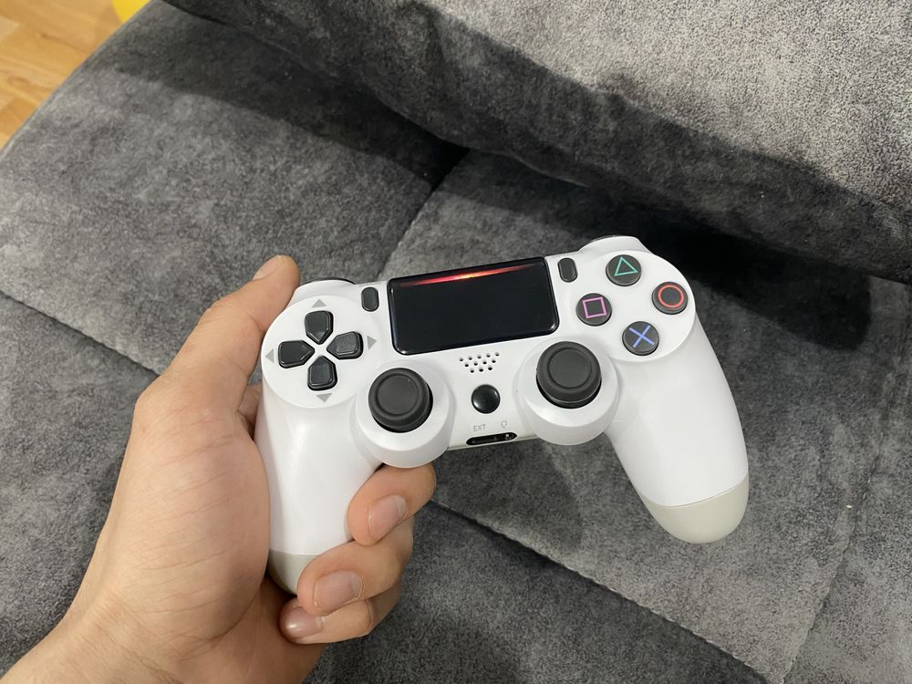 ПРОДАМ СРОЧНО dualshok 4 дуалшок 4 геймпад джойстик плейстейшн ps4