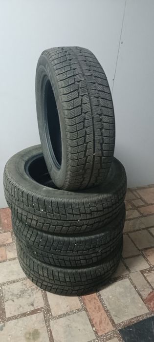 Шины зимние 215/60/16