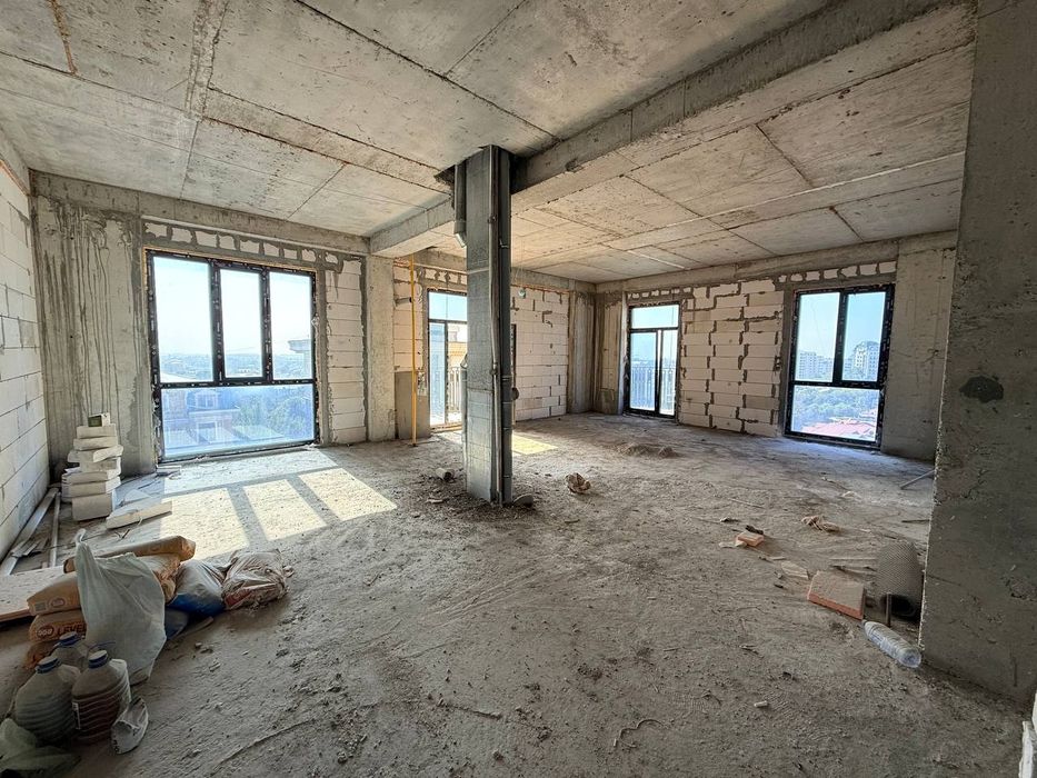 Квартира продается 3/9/14 на жк Skyline Towers