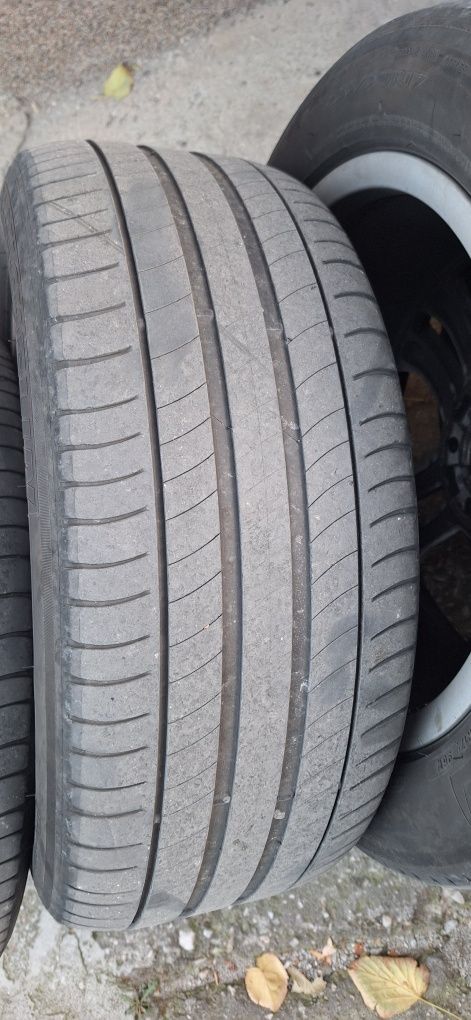 235 50 R17 Мишелин летни