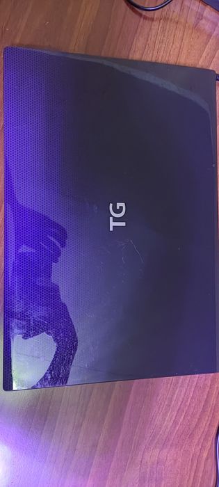 Полуигровой ноутбук RTX CORE I3