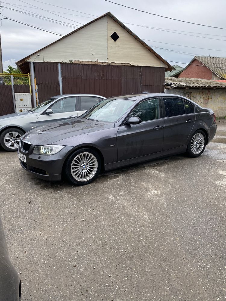 BMW E90 2.0d 163cp