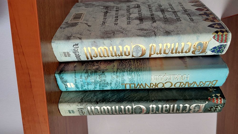 Bernard Cornwell  - The Grail Quest series: Harlequin,Vagabond,Heretic