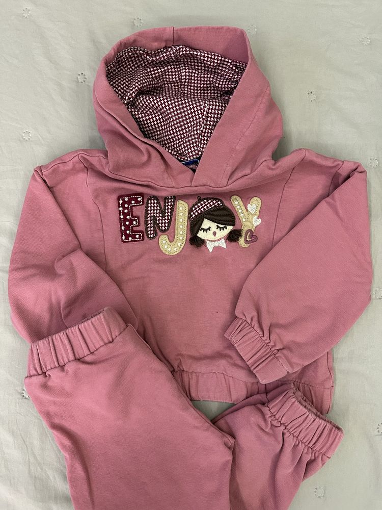 Mayoral , Zara , комплекти