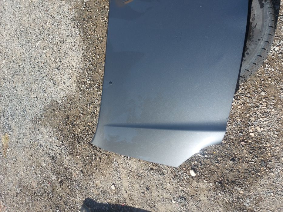 Предни капаци за Тойота Авенсис Т25 2003- 2009г