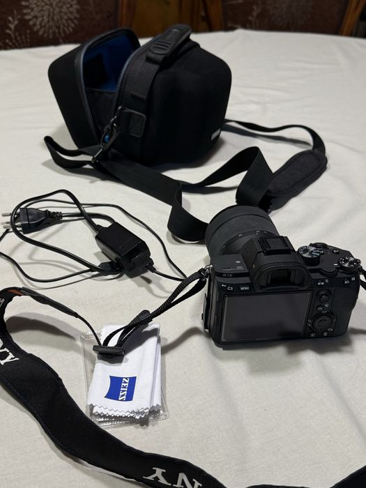 Sony A7 III + Obiectiv 28-70mm OSS • Doar 4.718 cadre