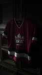 Vând tricou/jersey Hockey Vancouver Canada