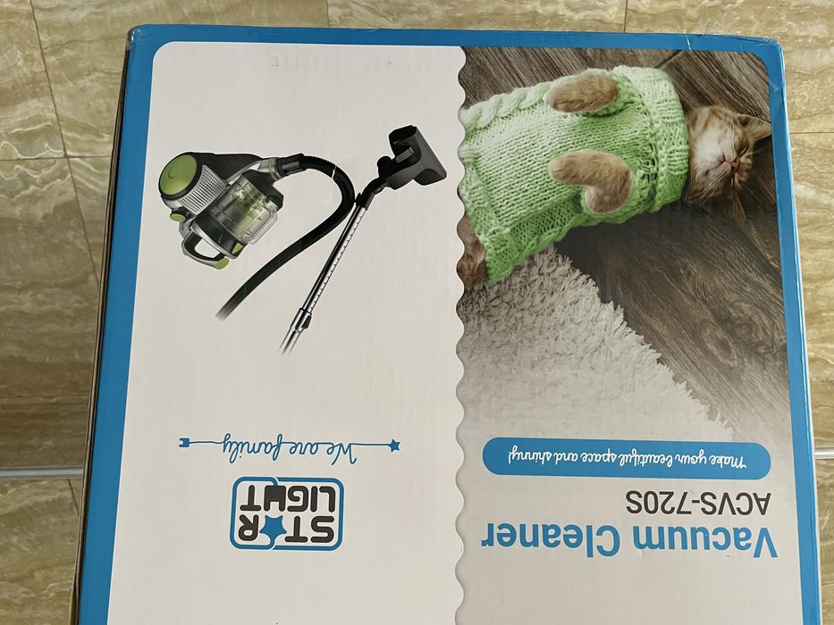 Aspirator NOU fara sac Star-Light 700 w putere variabila
