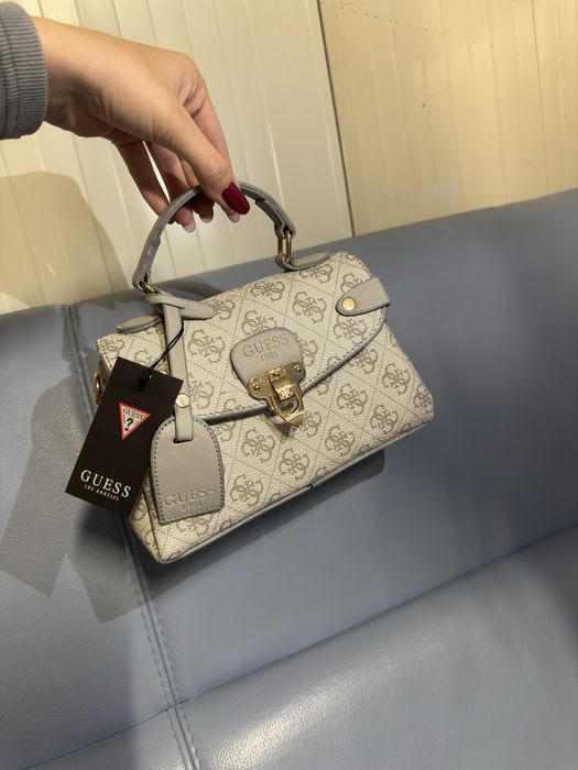 Genti Guess Noi cu etichetă