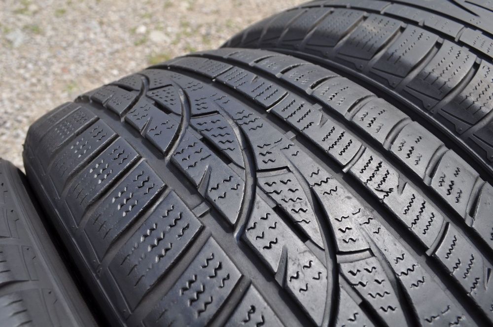 SET 2 Anvelope Iarna 225/55 R17 HANKOOK WINTER ICEPT EVO 101V