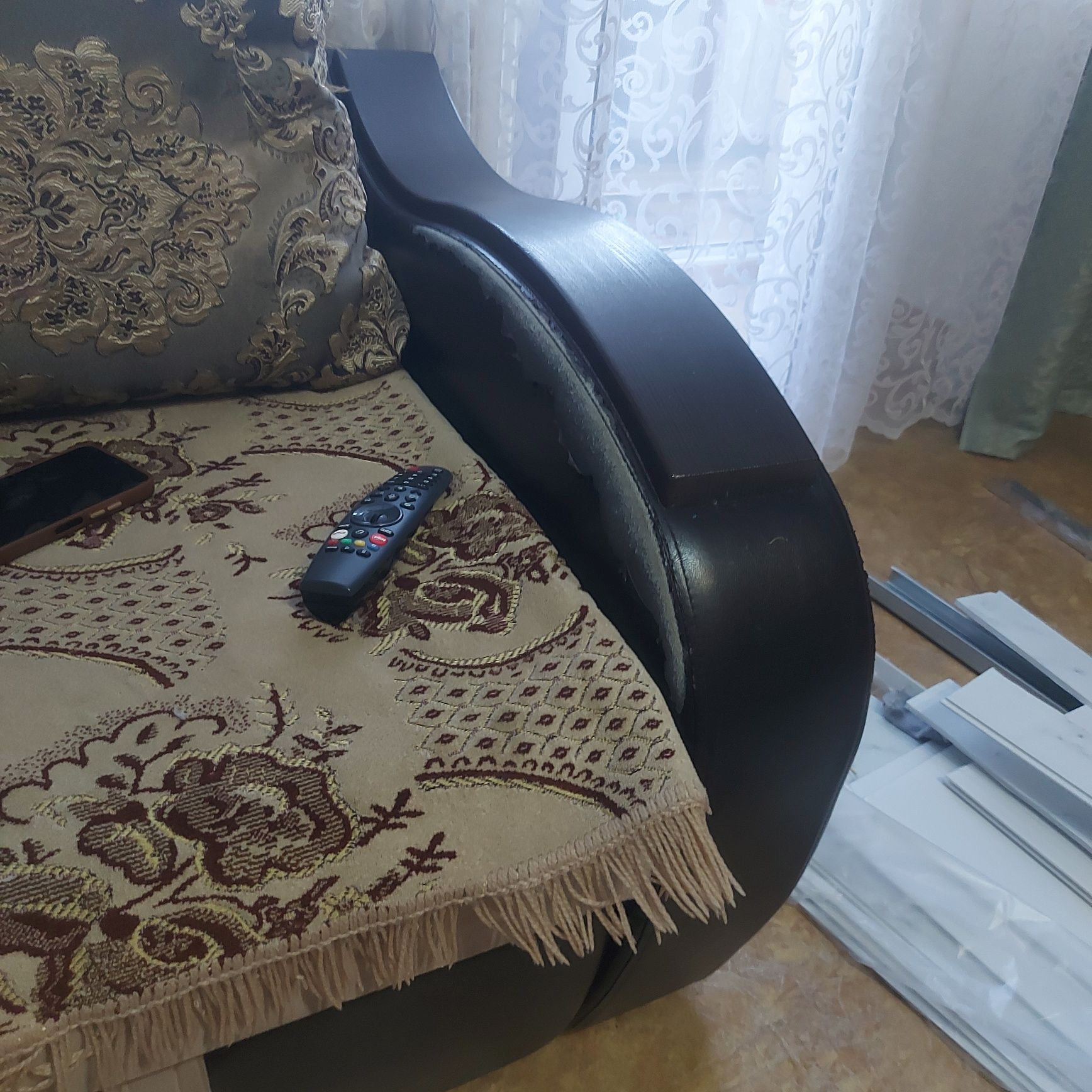 Продам диван угловой