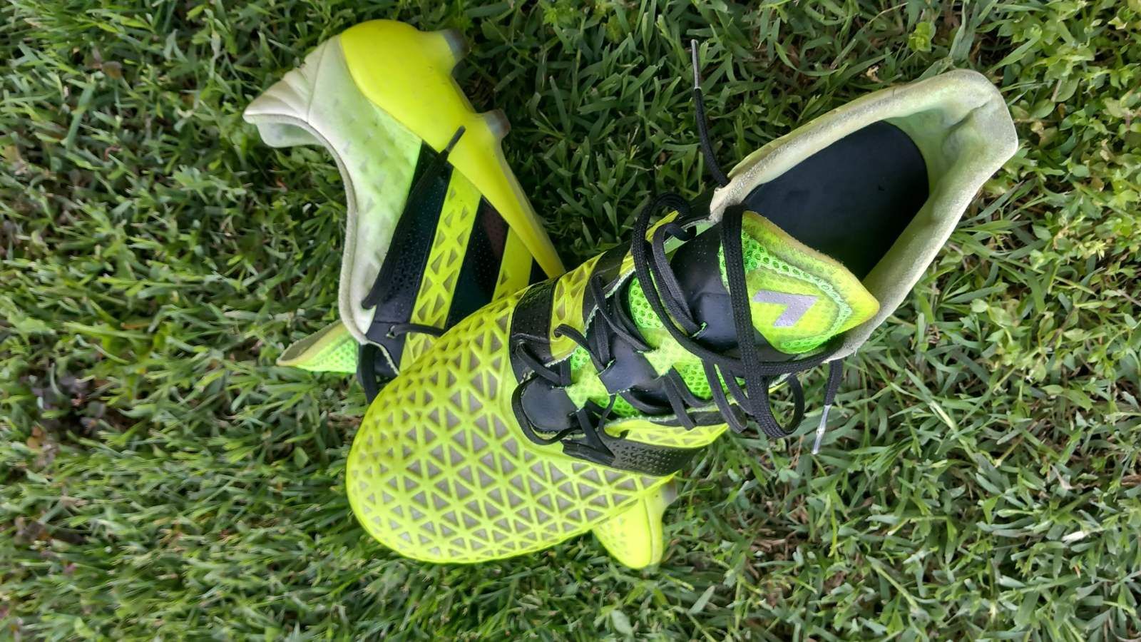 Футболни обувки Adidas