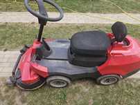 Tractoras ,tractor de tuns