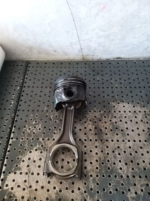 Piston cu biela 1.6 cdti opel astra j 0687776302