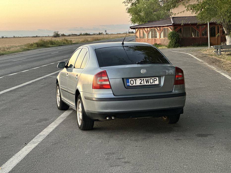 Vând Skoda Ocatvia 2