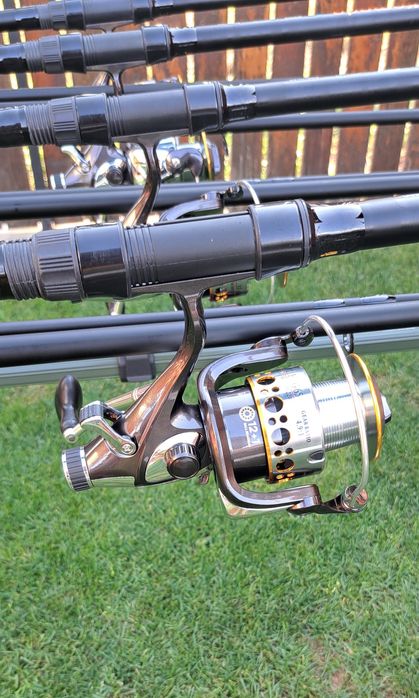 Set Pescuit,4 Lansete Komodo Carp 3,90m+4 Mulinete G65+Rod Pod+Senzori