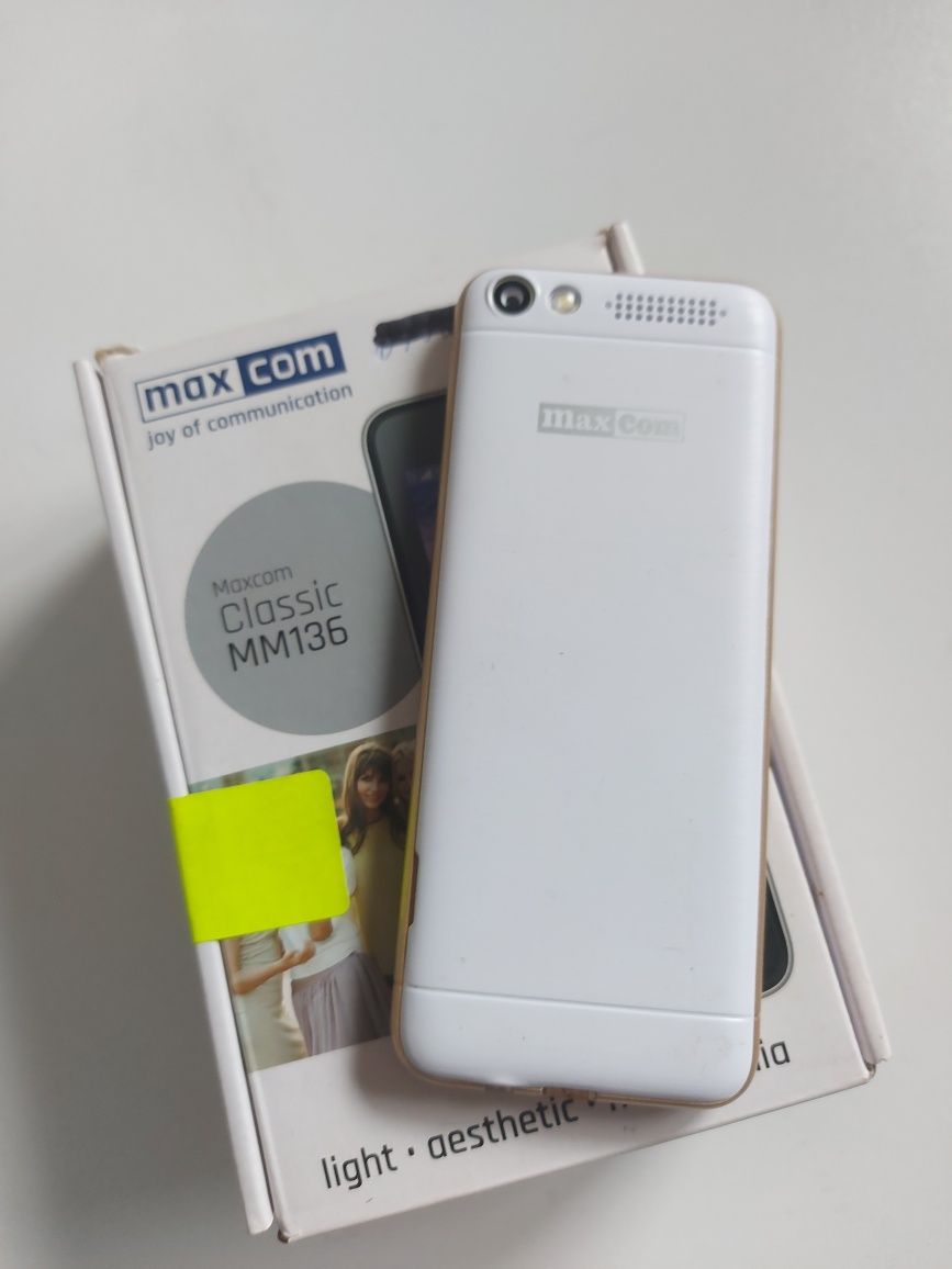 Telefon  nou  MAXCOM