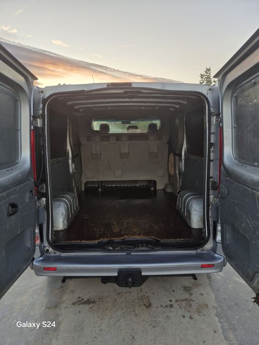 Opel Vivaro 2011