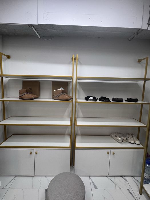 Продам стеллажи б/у торговое оборудование. Забирать с Евразия -1.