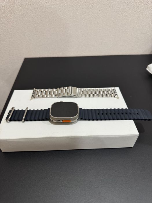 apple watch ultra 1.  49mm