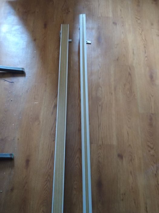 2 гардины алюминиевые