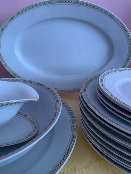 Сервиз за хранене